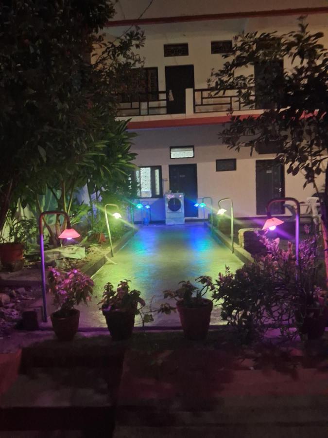 Blue Sky Homestay Khajurāho Exterior foto